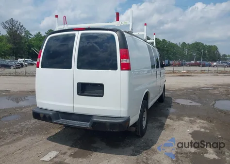 2017 Chevrolet Express 2500 Work Van из США, поврежденный, VIN 1GCWGAFF8H1117371